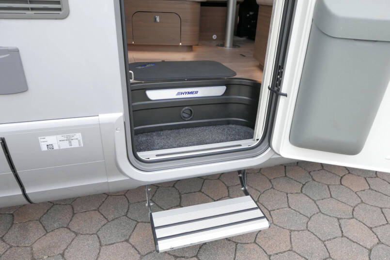 Hymer B ML-I 780 MasterLine | Levelsysteem | Lithium | Efoy | Airco | 19