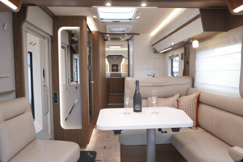 Hymer B ML-I 780 MasterLine | Levelsysteem | Lithium | Efoy | Airco | 30