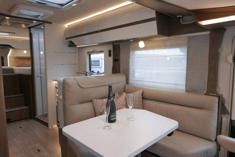 Hymer B ML-I 780 MasterLine | Levelsysteem | Lithium | Efoy | Airco | 31