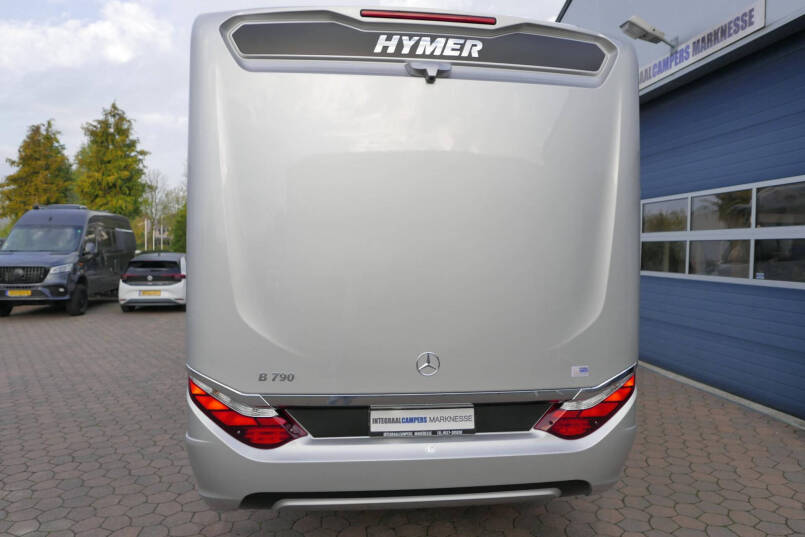 Hymer BML-I 790 MasterLine | Bovenkastjes | Levelsysteem | Lithium | Leer | Queensbed | 3