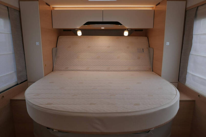 Hymer BML-I 790 MasterLine | Bovenkastjes | Levelsysteem | Lithium | Leer | Queensbed | 45