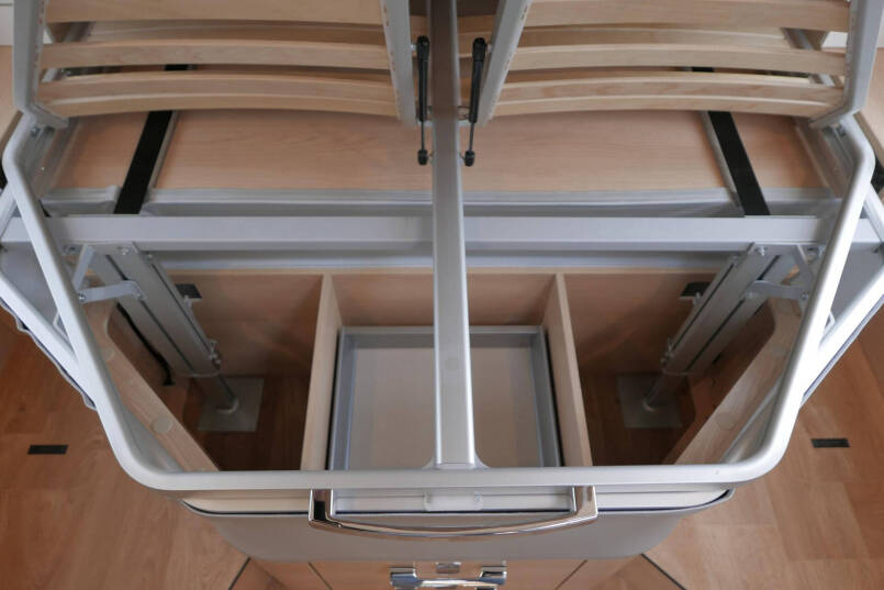 Hymer BML-I 790 MasterLine | Bovenkastjes | Levelsysteem | Lithium | Leer | Queensbed | 50