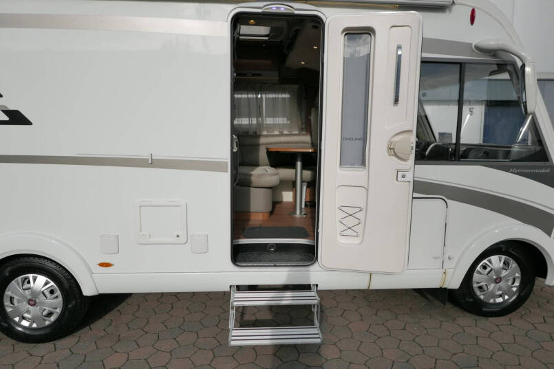 Hymer B 568 PL PremiumLine | 150 Automaat | Levelsysteem | 7 Meter 14