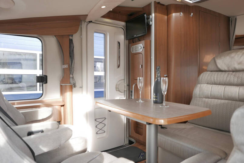 Hymer B 568 PL PremiumLine | 150 Automaat | Levelsysteem | 7 Meter 26