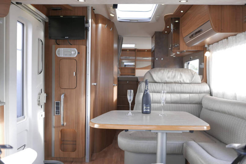 Hymer B 568 PL PremiumLine | 150 Automaat | Levelsysteem | 7 Meter 27