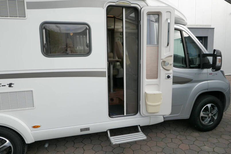 Hymer Exsis-T 578 Experience | Automaat | Enkele bedden | Fietsenlift | 18