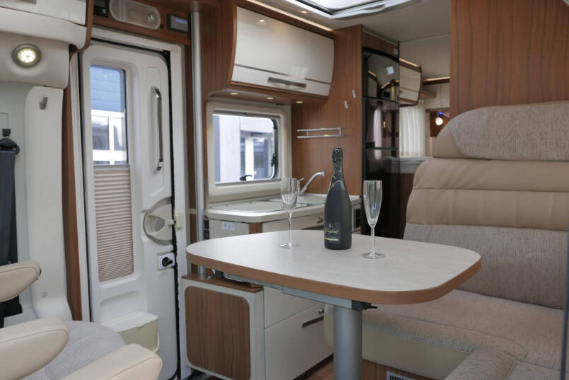 Hymer Exsis-T 578 Experience | Automaat | Enkele bedden | Fietsenlift | 34