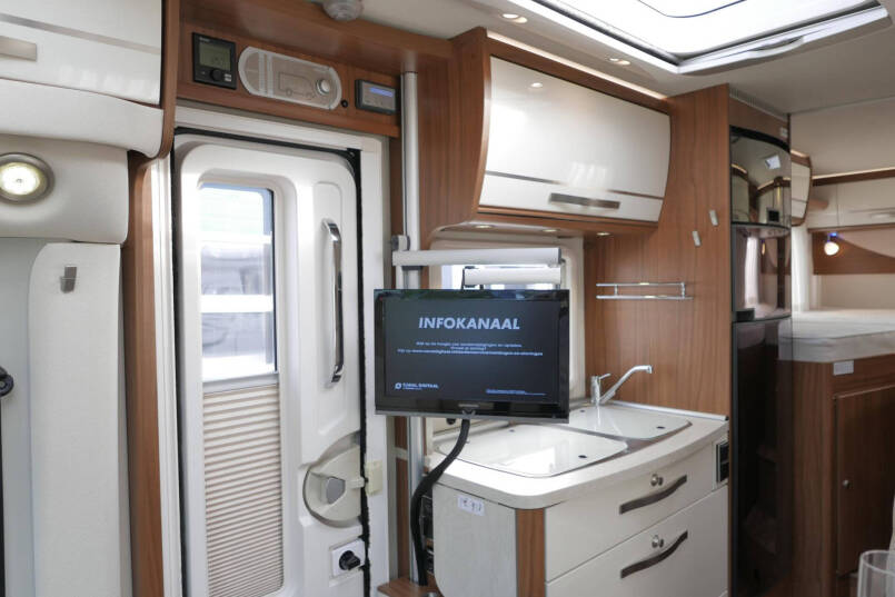 Hymer Exsis-T 578 Experience | Automaat | Enkele bedden | Fietsenlift | 35