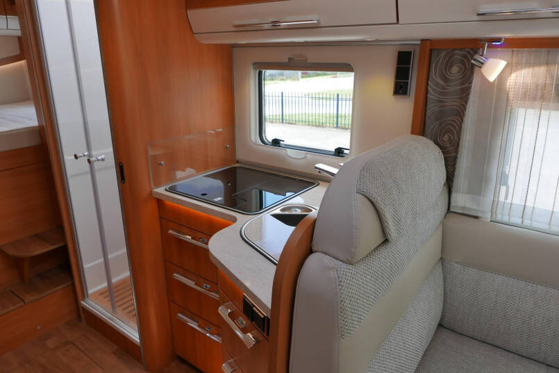 Hymer B 594 DL DynamicLine | 177 pk Automaat | Levelsysteem | AL-KO MAXI 27