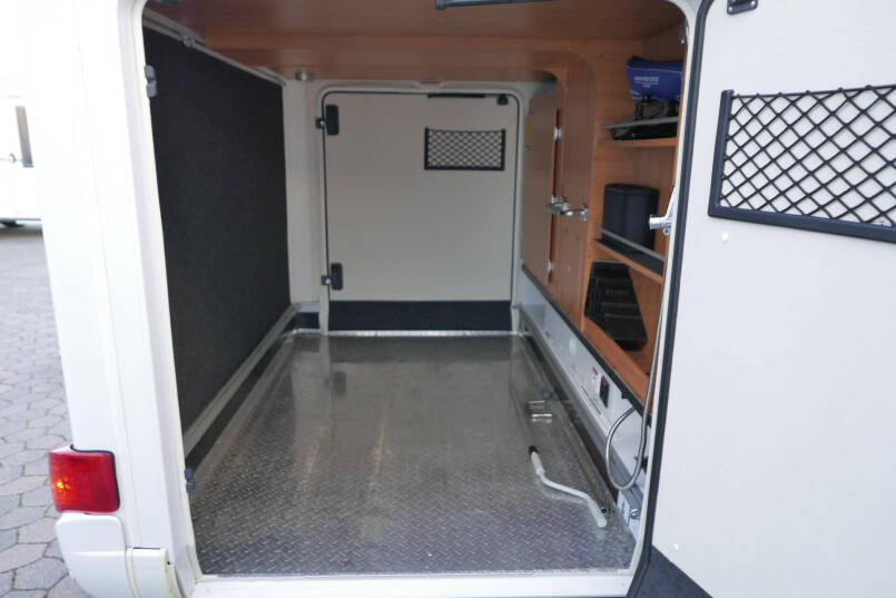 Hymer B 588 DL DynamicLine | Automaat | Enkele bedden | AL-KO 4500 chassis | 13