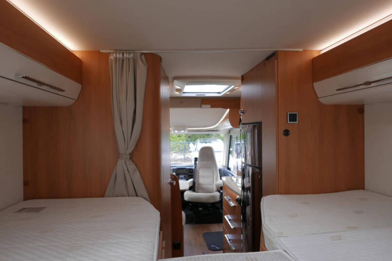 Hymer B 588 DL DynamicLine | Automaat | Enkele bedden | AL-KO 4500 chassis | 44