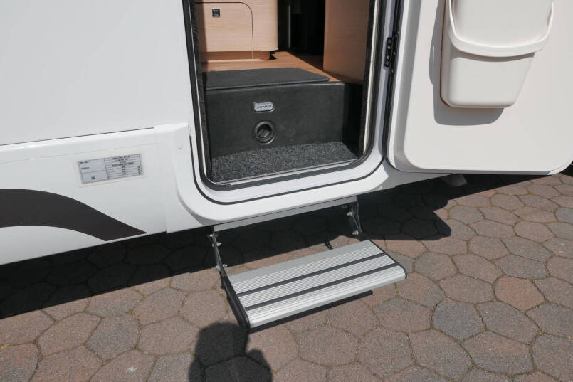 Hymer BMC-T 600 WhiteLine | 4500 KG | Lithium | Zonnepanelen | Hefbed/Enkele bedden 13