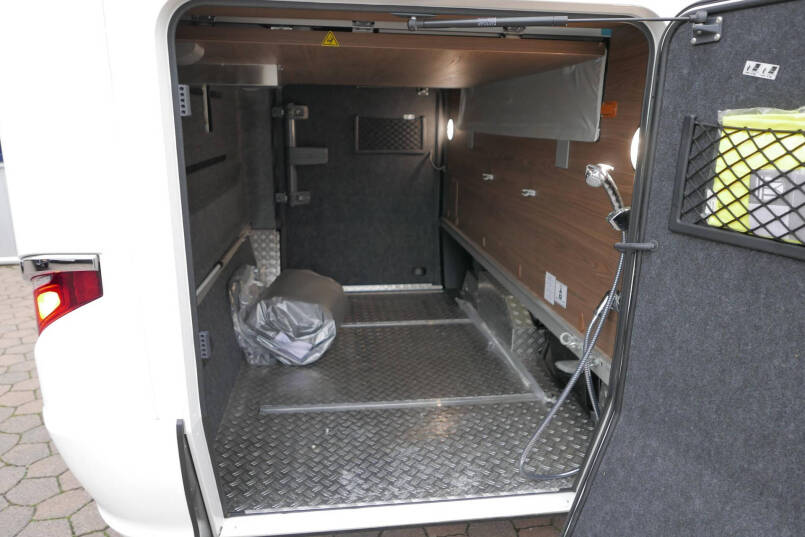 Hymer BML-I 790 MasterLine | Queensbed | Levelsysteem | Hefbed | Lithium | 12