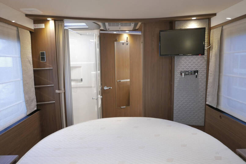 Hymer BML-I 790 MasterLine | Queensbed | Levelsysteem | Hefbed | Lithium | 50