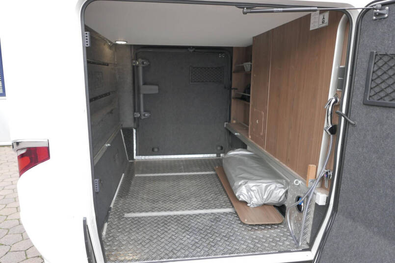 Hymer BML-I 780 MasterLine | Levelsysteem | Lithium | Airco | Enkele bedden 12