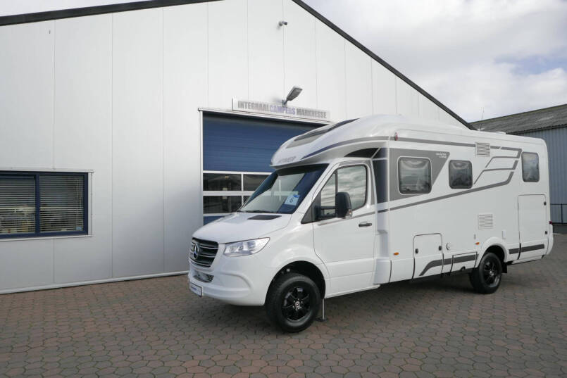 Hymer BMC-T 600 WhiteLine | Levelsysteem | 200 Ah Lithium | Zonnepaneel | Hefbed/Enkele bedden 55