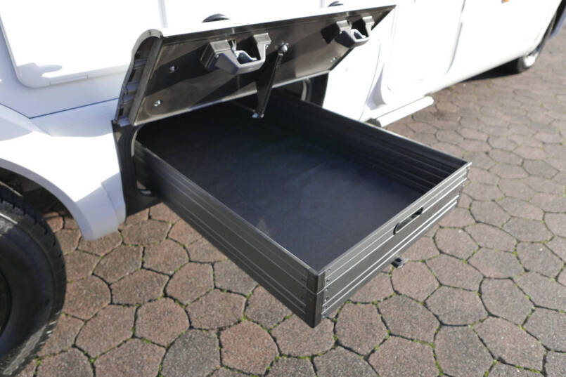 Hymer B ML-I 780 MasterLine | Levelsysteem | 5 Pers | Lithium | Airco 19