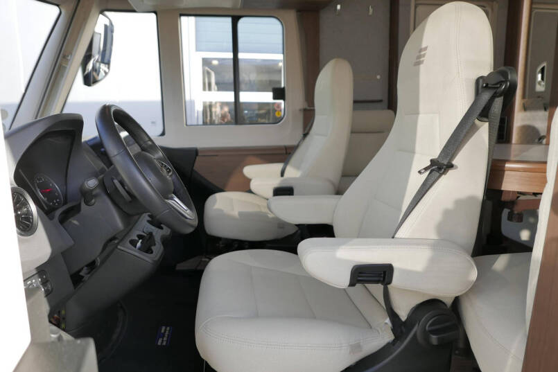 Hymer B ML-I 780 MasterLine | Levelsysteem | 5 Pers | Lithium | Airco 26