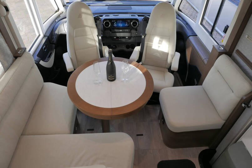 Hymer B ML-I 780 MasterLine | Levelsysteem | 5 Pers | Lithium | Airco 32