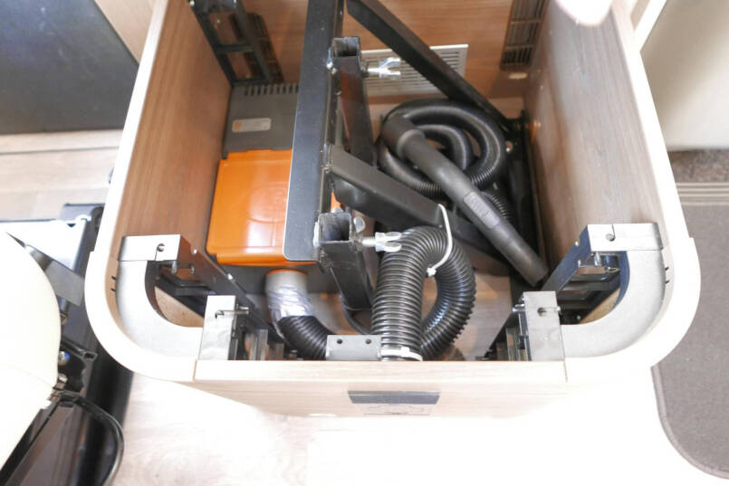 Hymer B ML-I 780 MasterLine | Levelsysteem | 5 Pers | Lithium | Airco 39