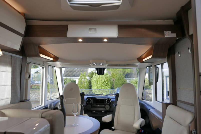 Hymer B ML-I 780 MasterLine | Levelsysteem | 5 Pers | Lithium | Airco 63