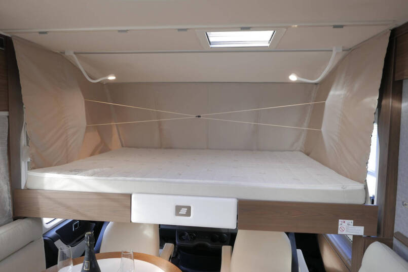 Hymer B ML-I 780 MasterLine | Levelsysteem | 5 Pers | Lithium | Airco 64