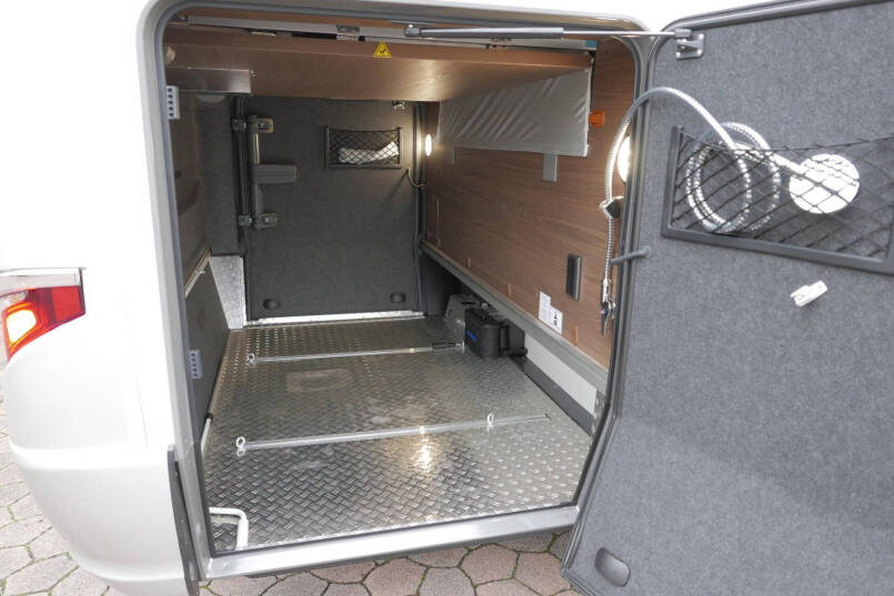Hymer BML-I 790 MasterLine | Queensbed | Levelsysteem | Hefbed | Lithium | 13