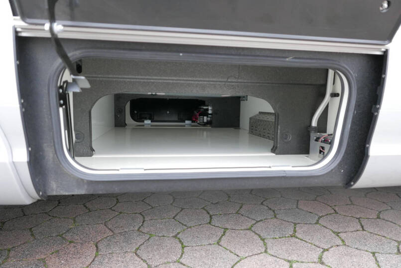 Hymer BML-I 790 MasterLine | Queensbed | Levelsysteem | Hefbed | Lithium | 15