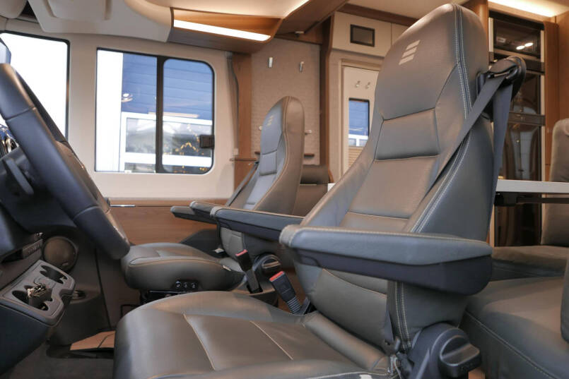 Hymer BML-I 790 MasterLine | Queensbed | Levelsysteem | Hefbed | Lithium | 22