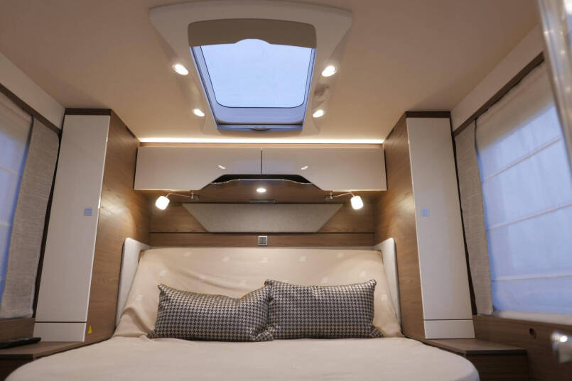 Hymer BML-I 790 MasterLine | Queensbed | Levelsysteem | Hefbed | Lithium | 45
