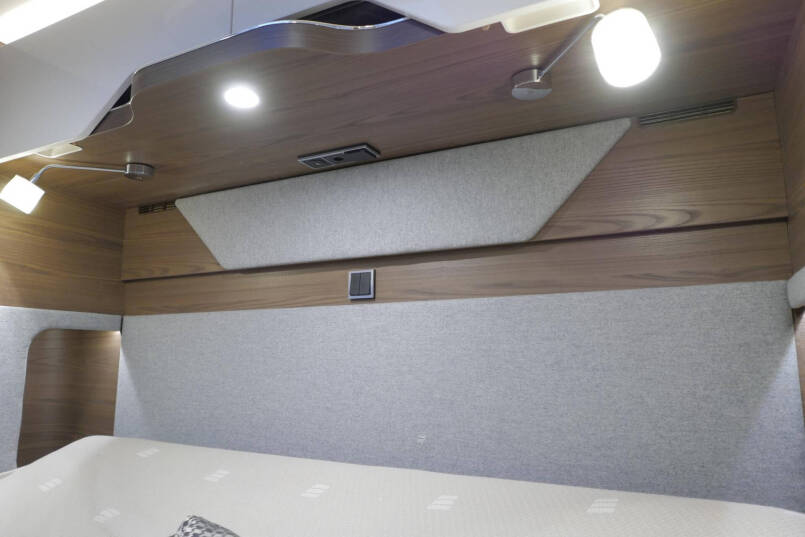 Hymer BML-I 790 MasterLine | Queensbed | Levelsysteem | Hefbed | Lithium | 52