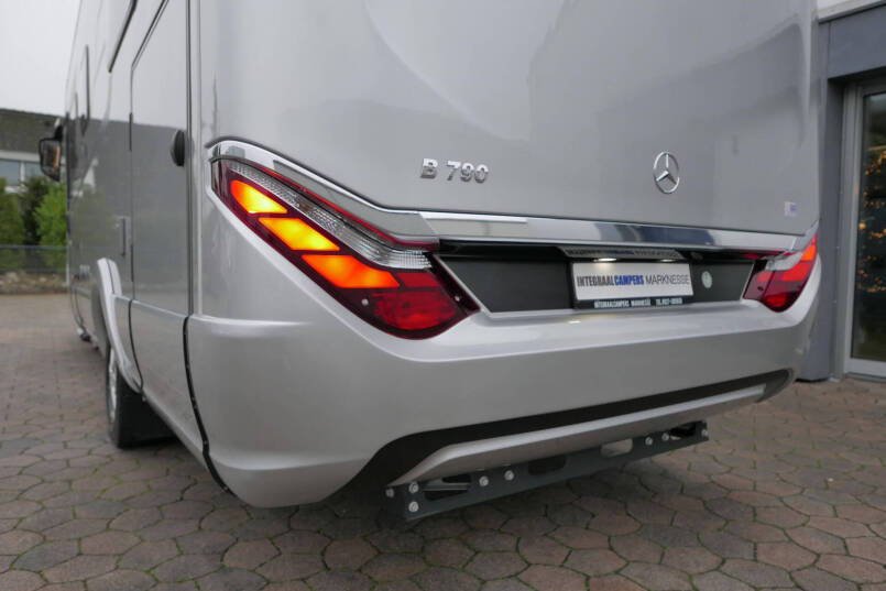 Hymer BML-I 790 MasterLine | Queensbed | Levelsysteem | Hefbed | Lithium | 8