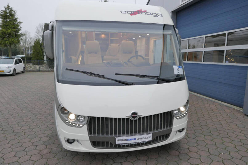 Carthago Chic C-Line I 5.0 QB L | Levelsysteem | Bovenkastjes | Queensbed 1