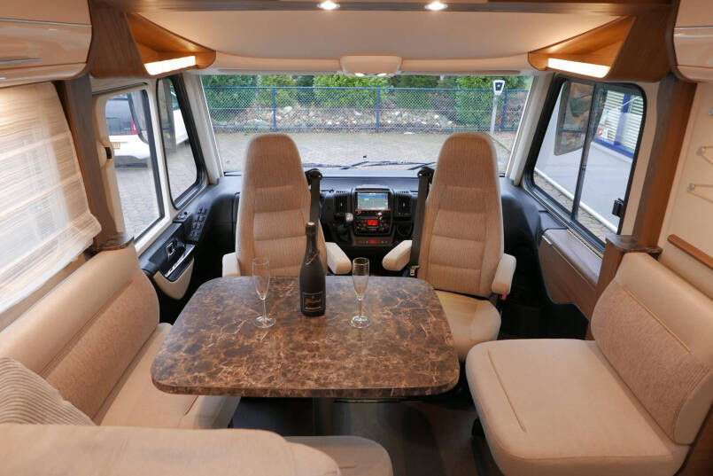 Hymer B-SL 704 SupremeLine | 180 PK AUTOMAAT | Levelsysteem | Airco 23
