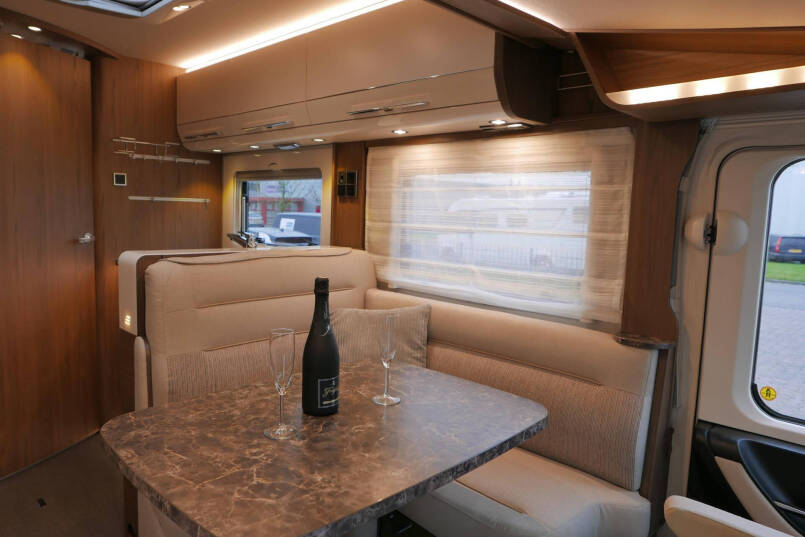 Hymer B-SL 704 SupremeLine | 180 PK AUTOMAAT | Levelsysteem | Airco 29