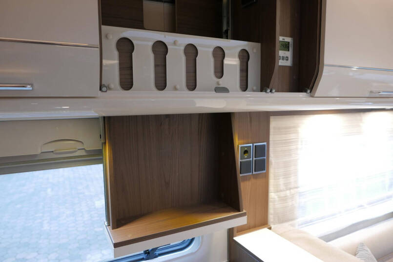 Hymer B-SL 704 SupremeLine | 180 PK AUTOMAAT | Levelsysteem | Airco 34