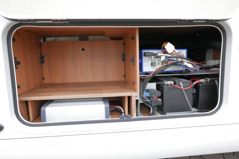 Hymer T 678 CL | Levelsysteem | 3.0 Automaat | AL-KO maxi | Enkele bedden | Zonnepaneel 14