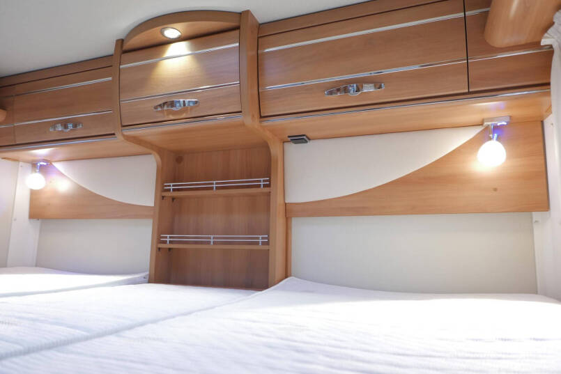Hymer T 678 CL | Levelsysteem | 3.0 Automaat | AL-KO maxi | Enkele bedden | Zonnepaneel 38