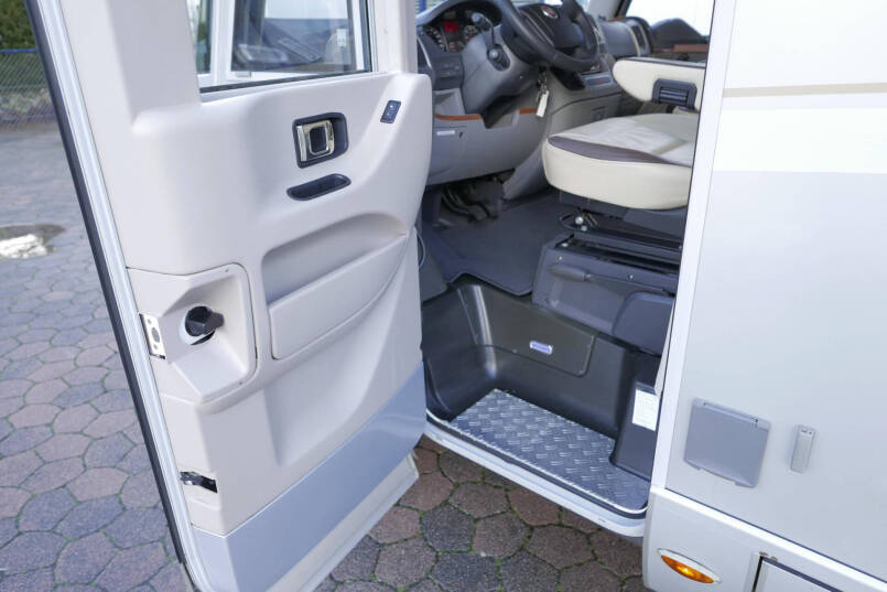 Hymer B 654 SL Lang Star Edition | 3.0 158 pk | Automaat | Airco 18
