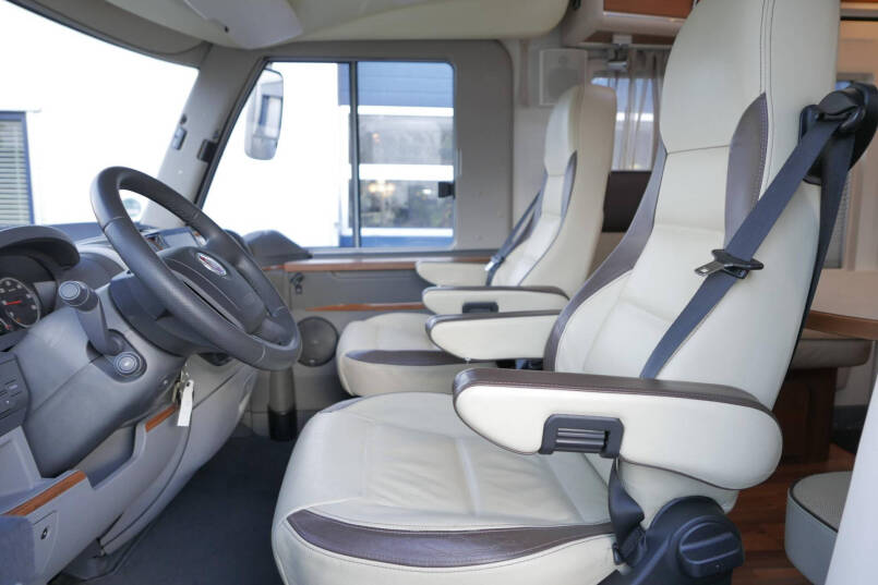 Hymer B 654 SL Lang Star Edition | 3.0 158 pk | Automaat | Airco 19