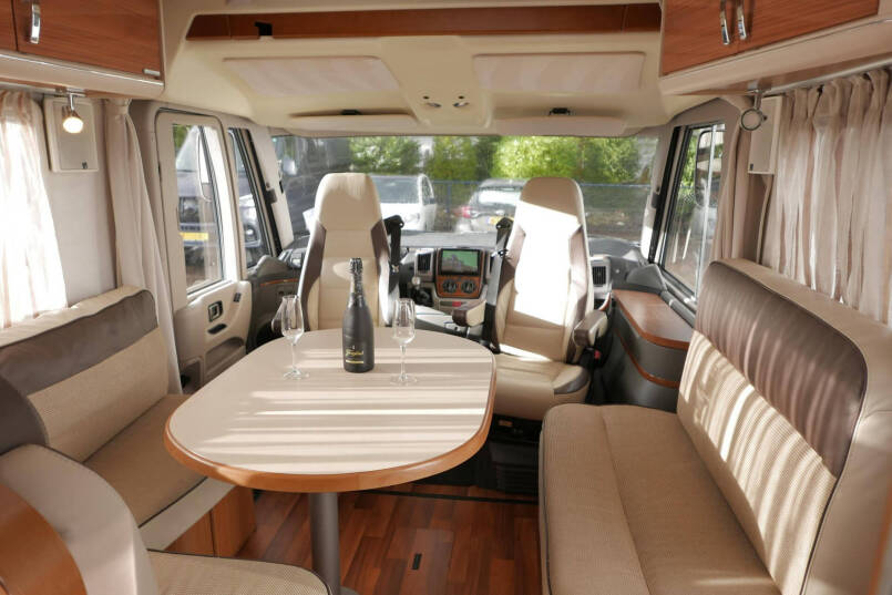 Hymer B 654 SL Lang Star Edition | 3.0 158 pk | Automaat | Airco 24