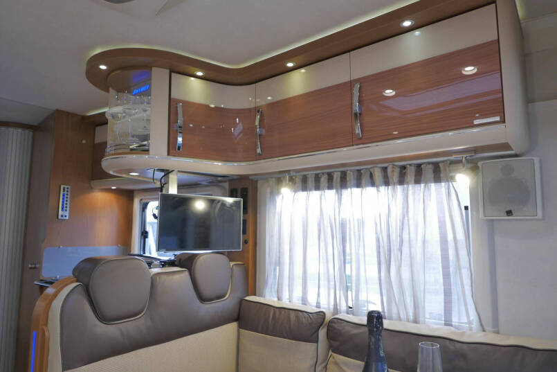 Hymer B 654 SL Lang Star Edition | 3.0 158 pk | Automaat | Airco 34