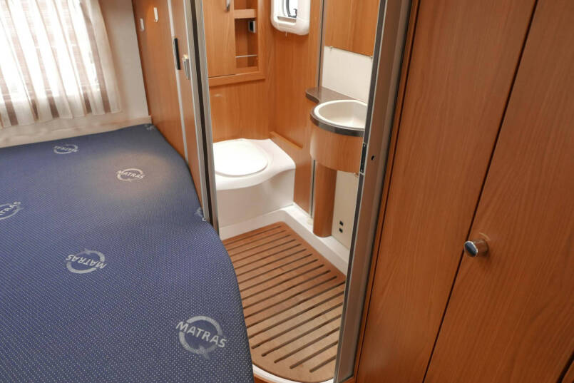 Hymer B 654 SL Lang Star Edition | 3.0 158 pk | Automaat | Airco 43