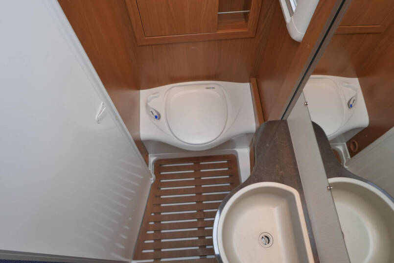 Hymer B 654 SL Lang Star Edition | 3.0 158 pk | Automaat | Airco 45