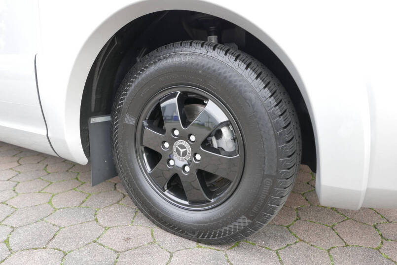 Hymer BML-I 780 MasterLine | Levelsysteem | Lithium | Airco | Enkele bedden 9