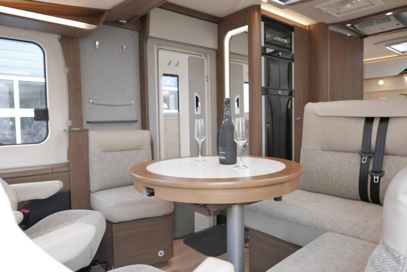Hymer BML-I 780 MasterLine | Levelsysteem | Lithium | Airco | Enkele bedden 30