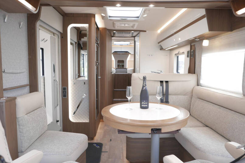 Hymer BML-I 780 MasterLine | Levelsysteem | Lithium | Airco | Enkele bedden 31