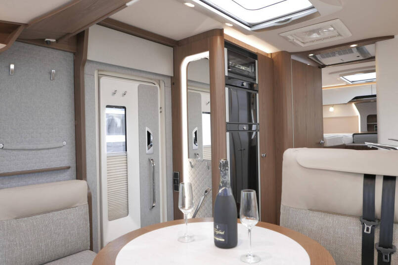 Hymer BML-I 780 MasterLine | Levelsysteem | Lithium | Airco | Enkele bedden 33