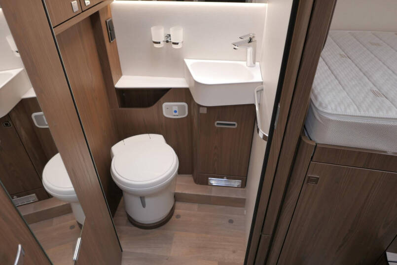 Hymer BML-I 780 MasterLine | Levelsysteem | Lithium | Airco | Enkele bedden 56