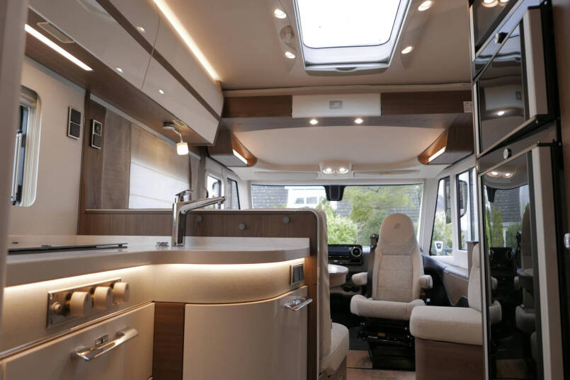 Hymer BML-I 780 MasterLine | Levelsysteem | Lithium | Airco | Enkele bedden 60